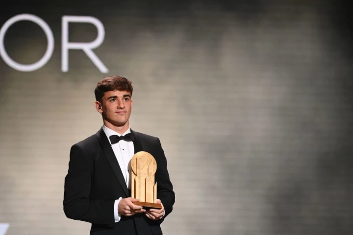เบนเซมา เข้าวิน ผงาดคว้ารางวัล